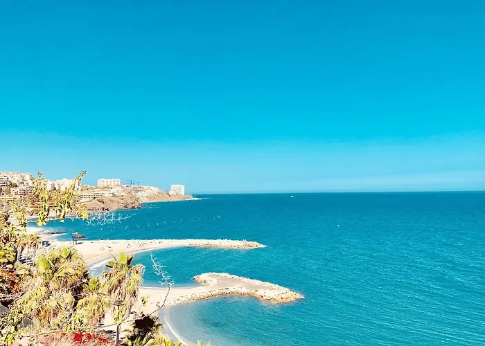 Spectacular Apartment With Amazing Sea Views!